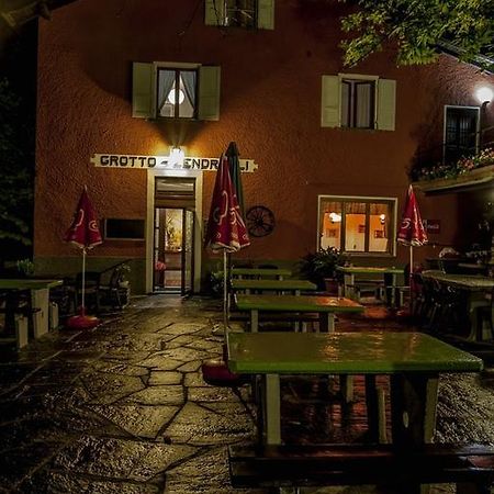 Grotto Zendralli Roveredo Экстерьер фото